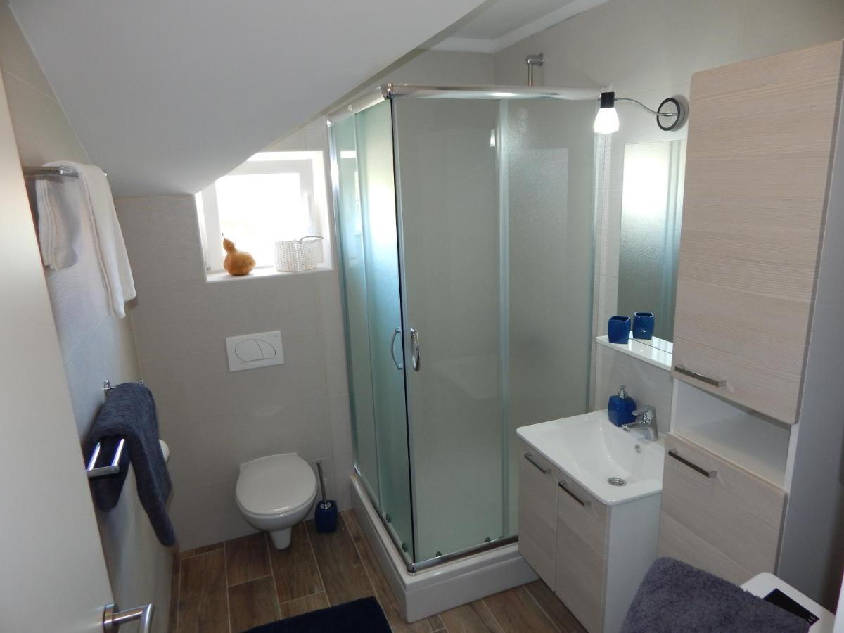 Kaprije Apartmani Tina I Ena エクステリア 写真